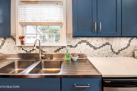 Tiny photo for 4011 Whitlow Ave, Knoxville, TN 37919 (MLS # 1333057)