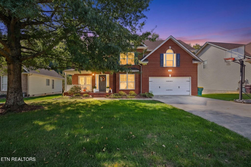 Photo of 2019 Fall Haven Lane, Knoxville, TN 37932 (MLS # 1359261)