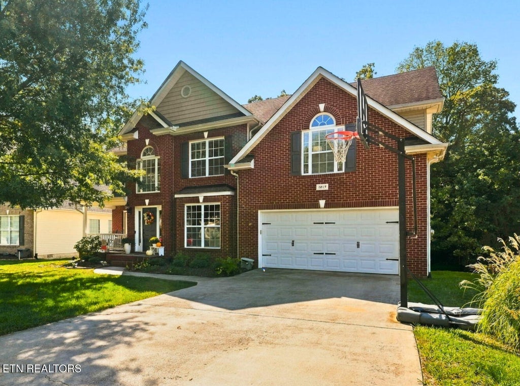 Photo of 2019 Fall Haven Lane, Knoxville, TN 37932 (MLS # 1359261)