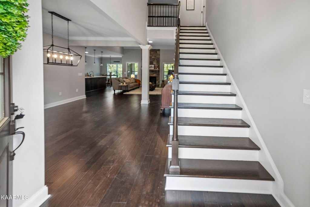 Photo of 1021 Westland Creek Blvd, Knoxville, TN 37923 (MLS # 1229181)