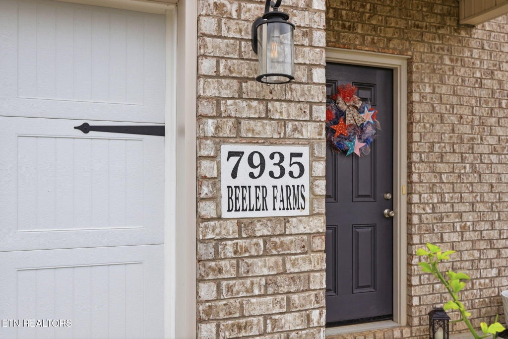 Photo of 7935 Beeler Farms Lane, Knoxville, TN 37918 (MLS # 1349341)