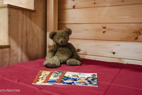 Tiny photo for 686 Stockton Drive, Sevierville, TN 37876 (MLS # 1323085)