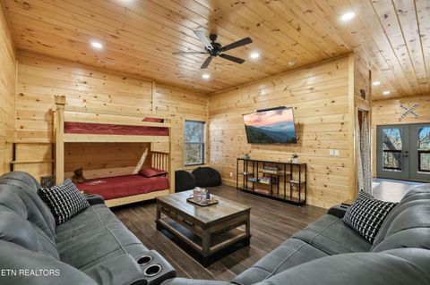 Tiny photo for 686 Stockton Drive, Sevierville, TN 37876 (MLS # 1323085)