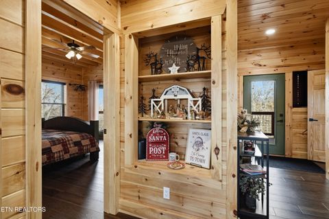 Tiny photo for 686 Stockton Drive, Sevierville, TN 37876 (MLS # 1323085)