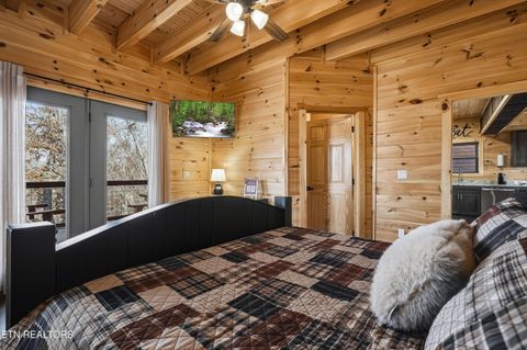 Tiny photo for 686 Stockton Drive, Sevierville, TN 37876 (MLS # 1323085)