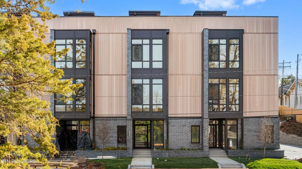 Photo of 3974 Midland Ave, Knoxville, TN 37919 (MLS # 1334987)