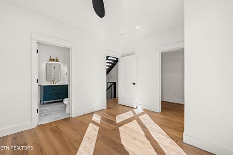 Tiny photo for 3974 Midland Ave, Knoxville, TN 37919 (MLS # 1334987)