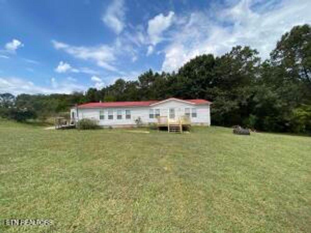 Photo of 1007 Glenlock Rd, Sweetwater, TN 37874 (MLS # 1314397)