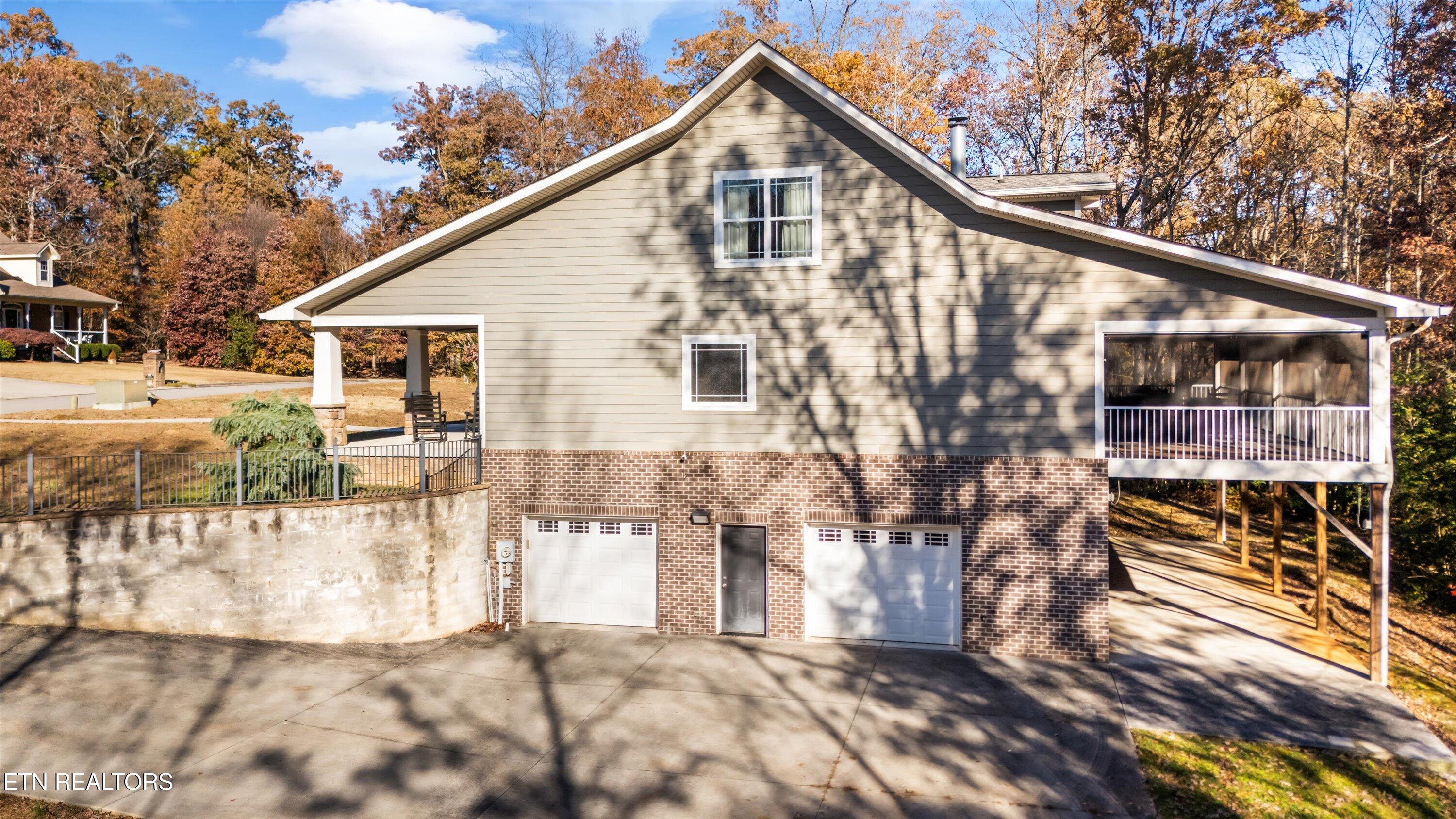 1059 Houston Springs Rd