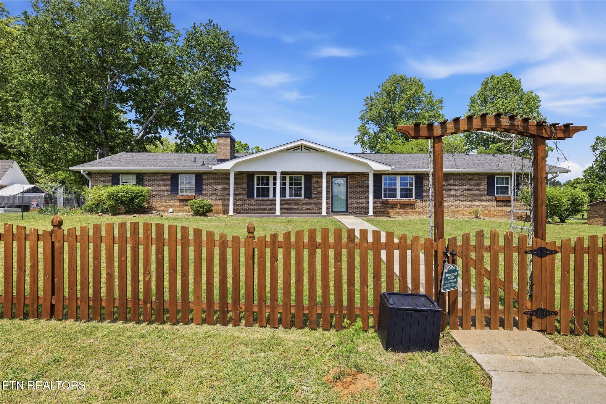 1332 Trentham Circle