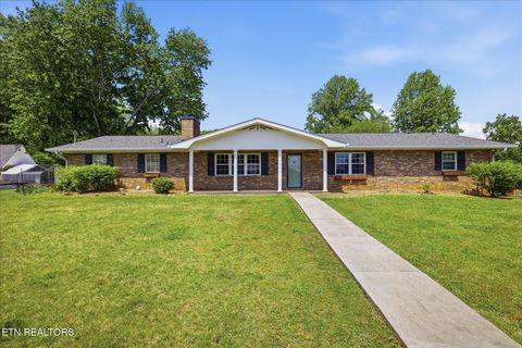 Photo of 1332 Trentham Circle, Seymour, TN 37865 (MLS # 1337799)
