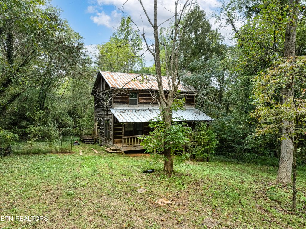 Photo of 358 Boat Gunnel Rd, Townsend, TN 37882 (MLS # 1316791)