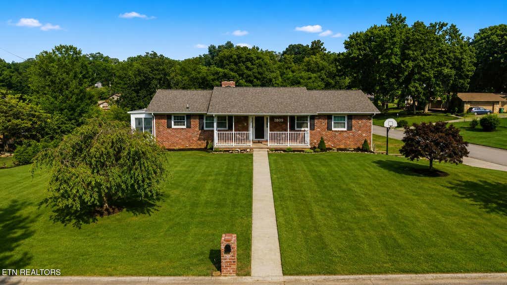 Photo of 2809 Shropshire Blvd, Powell, TN 37849 (MLS # 1352747)