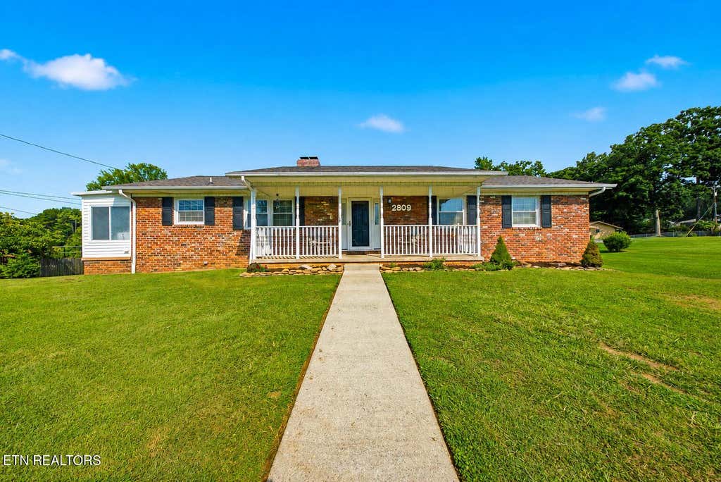 Photo of 2809 Shropshire Blvd, Powell, TN 37849 (MLS # 1352747)