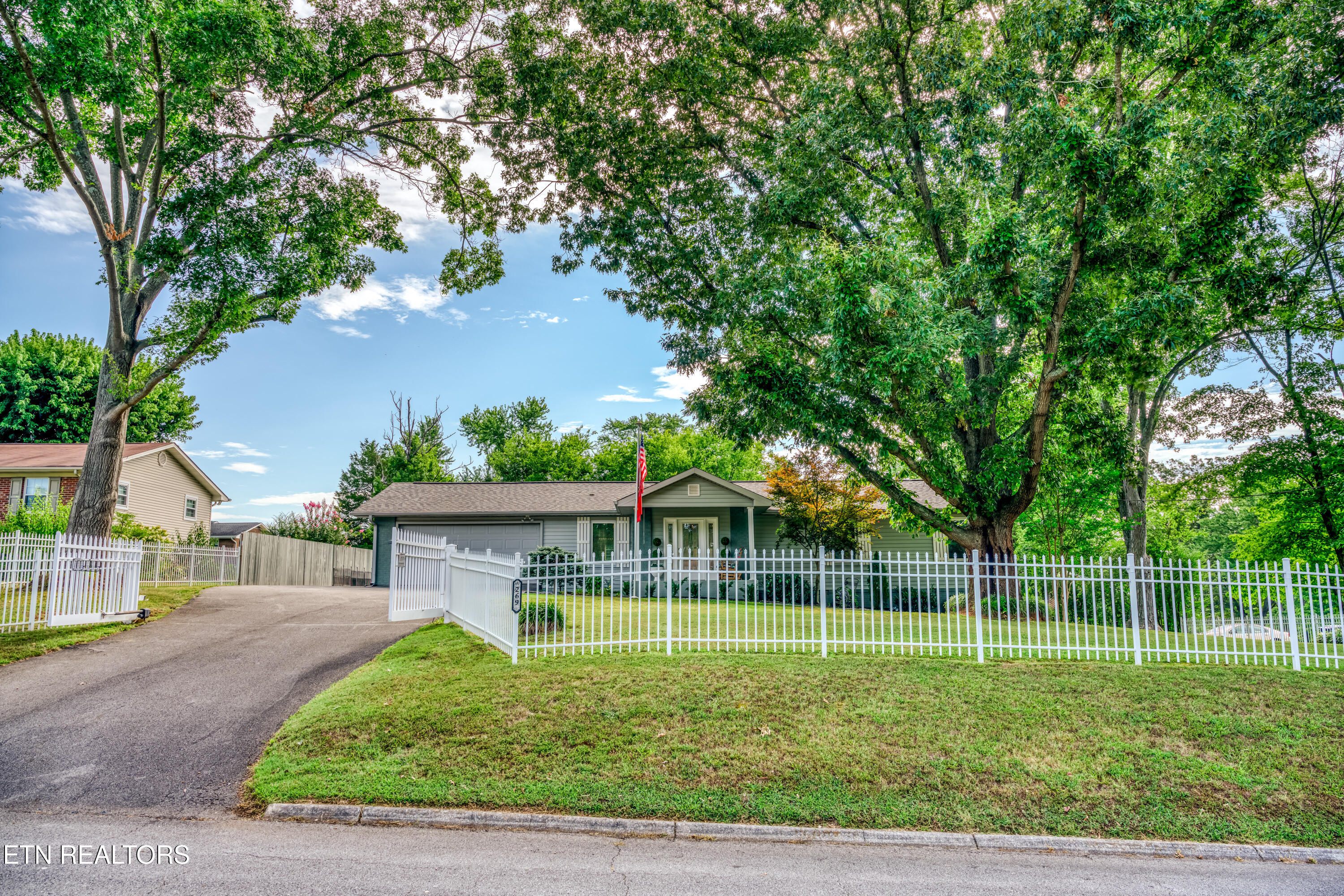 269 Mohawk Circle