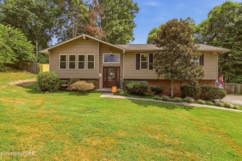 Photo of 1725 Grenada Blvd, Knoxville, TN 37922 (MLS # 1355007)