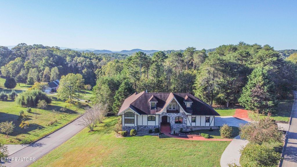 Photo of 135 Bluffton Rd, Friendsville, TN 37737 (MLS # 1279004)
