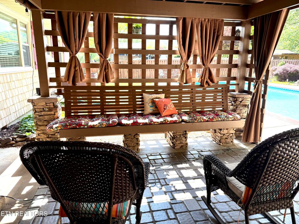 Photo of 161 Azalea Circle, Harriman, TN 37748 (MLS # 1299490)