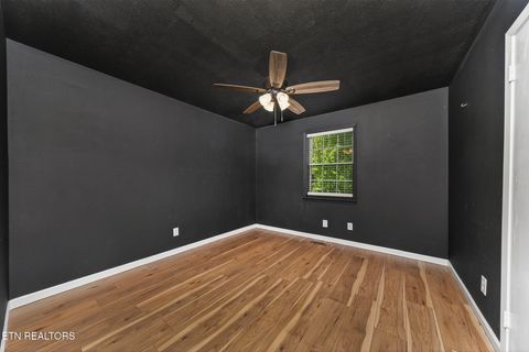 Tiny photo for 651 Prentice St, Crossville, TN 38555 (MLS # 1339304)