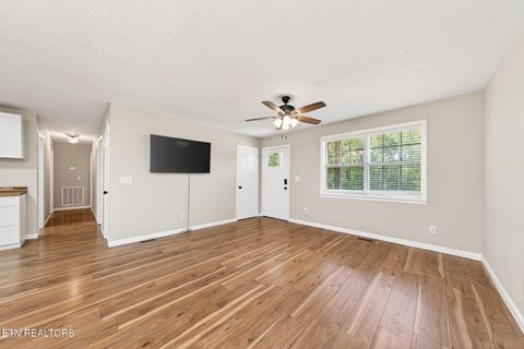 Tiny photo for 651 Prentice St, Crossville, TN 38555 (MLS # 1339304)