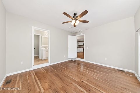 Tiny photo for 651 Prentice St, Crossville, TN 38555 (MLS # 1339304)