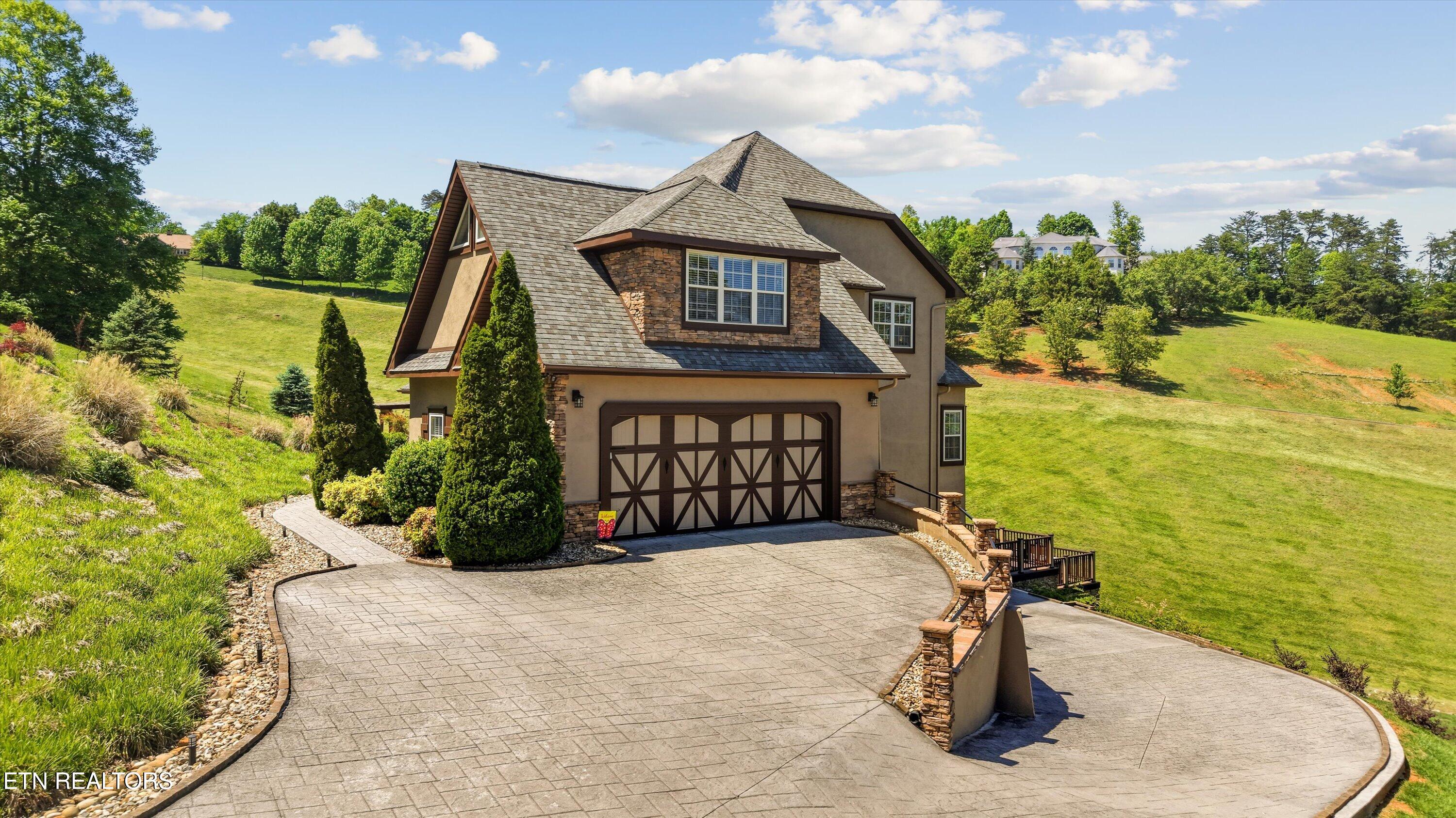 3419 Bentwood Drive