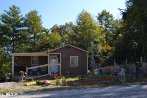 Photo of 688 Boone Ridge Rd, Jamestown, TN 38556 (MLS # 1317483)
