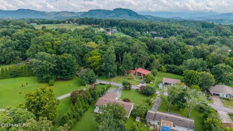Tiny photo for 324 Fenway Drive, Pigeon Forge, TN 37863 (MLS # 1350066)