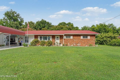 Photo of 324 Fenway Drive, Pigeon Forge, TN 37863 (MLS # 1350066)