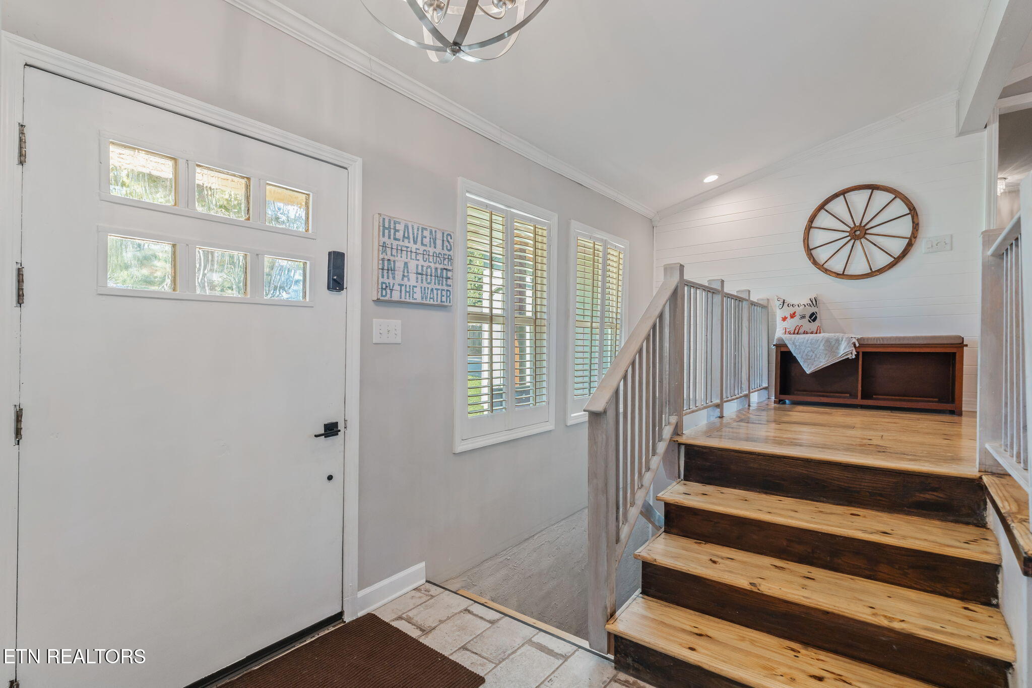 828 Sargent Drive
