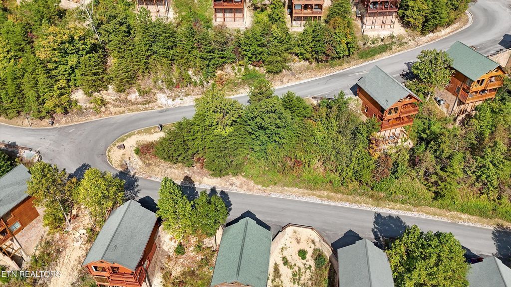 Photo of 2954 Legacy Vista Drive, Sevierville, TN 37876 (MLS # 1319660)