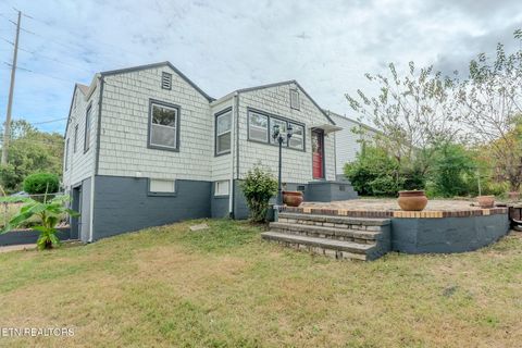 Tiny photo for 301 S Mary St, Knoxville, TN 37914 (MLS # 1317864)