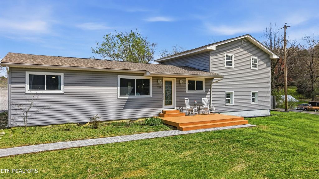 Photo of 2328 Belt Rd, Knoxville, TN 37920 (MLS # 1333273)