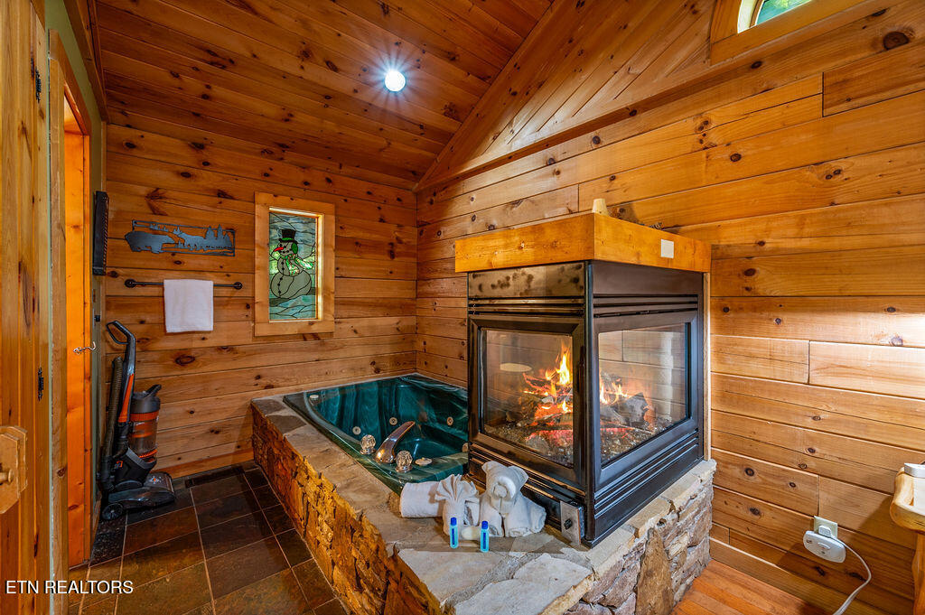 2319 Franke Hollow Rd