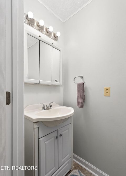 Tiny photo for 30 Oak St, Crossville, TN 38555 (MLS # 1323621)