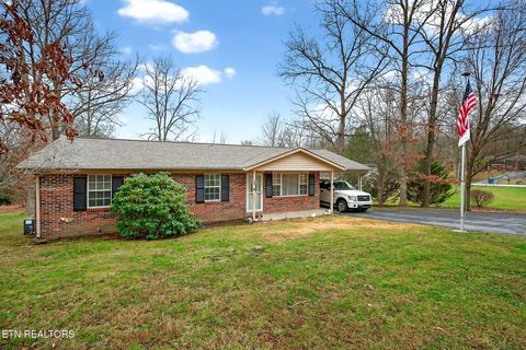 Photo of 30 Oak St, Crossville, TN 38555 (MLS # 1323621)