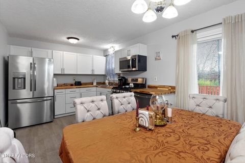 Tiny photo for 30 Oak St, Crossville, TN 38555 (MLS # 1323621)