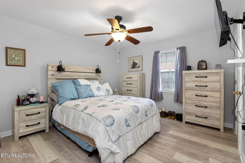 Tiny photo for 30 Oak St, Crossville, TN 38555 (MLS # 1323621)