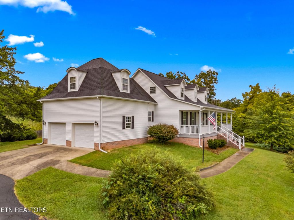 Photo of 1510 Cedar School Rd, Dandridge, TN 37725 (MLS # 1314417)