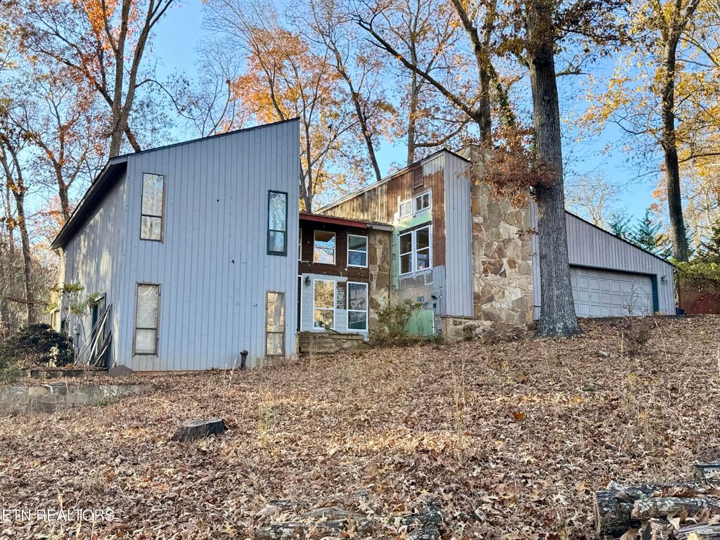 Photo of 190 Van Stowe Rd, Harriman, TN 37748 (MLS # 1322220)