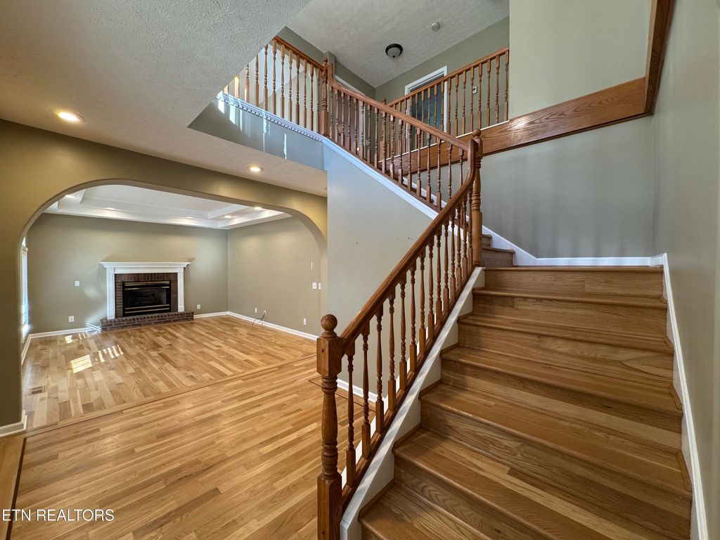 Photo of 126 Skiatook Way, Loudon, TN 37774 (MLS # 1326215)