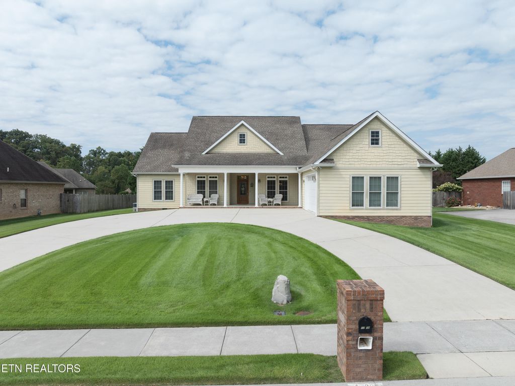 Photo of 1709 Ansley Drive, Alcoa, TN 37701 (MLS # 1314950)