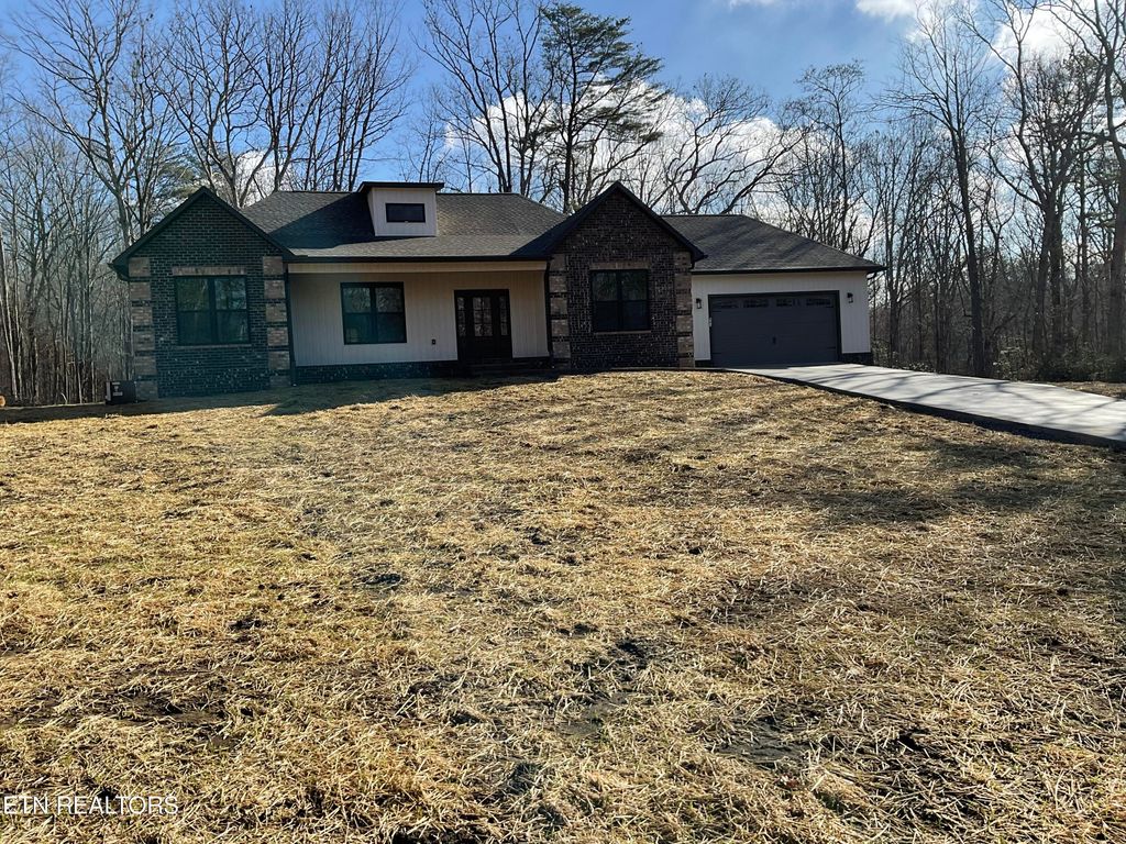 Photo of 943 Creek Drive, Monterey, TN 38574 (MLS # 1325750)
