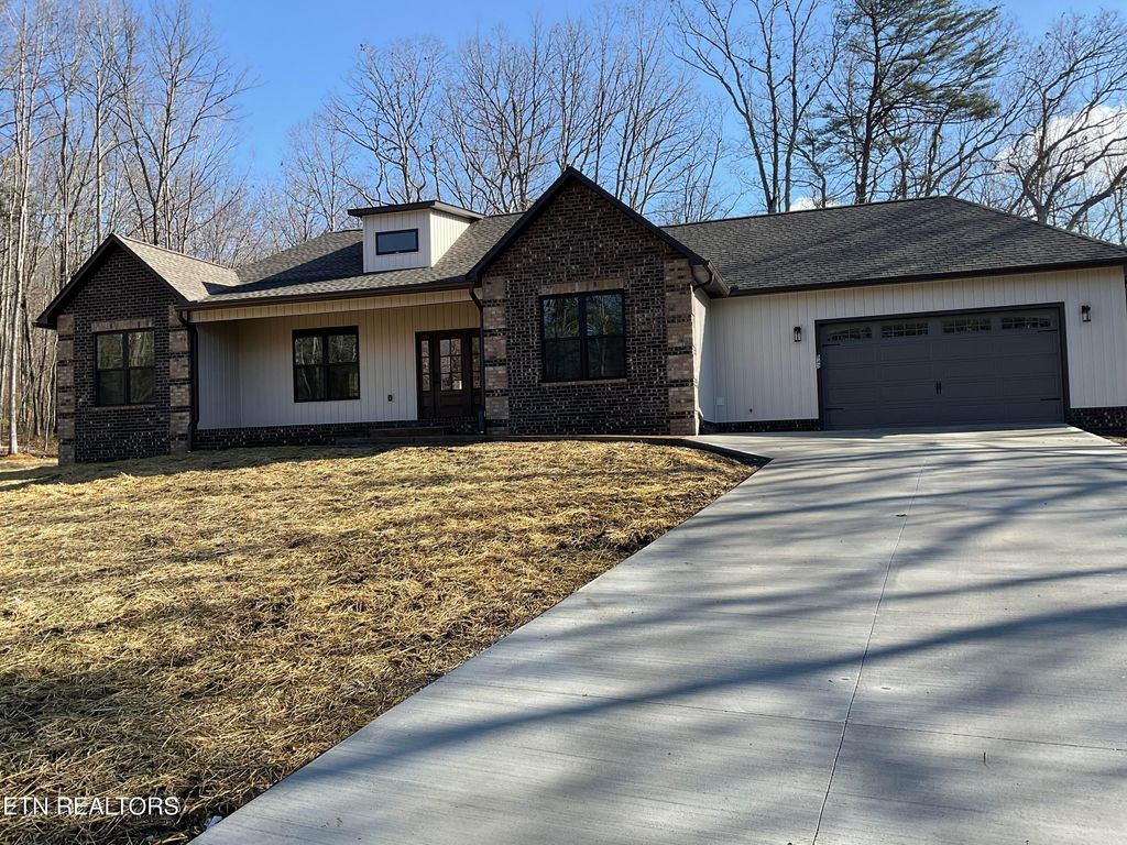 Photo of 943 Creek Drive, Monterey, TN 38574 (MLS # 1325750)