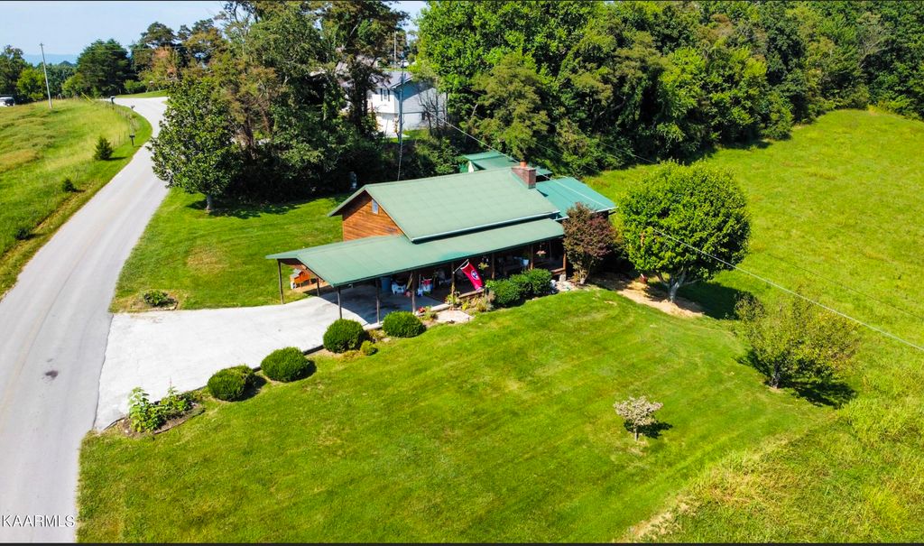 Photo of 805 Burke Rd, New Tazewell, TN 37825 (MLS # 1237867)