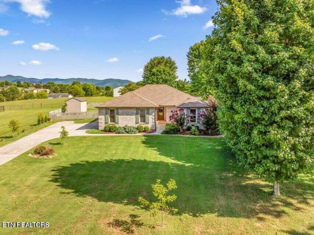 Photo of 4006 Floyd Drive, Maryville, TN 37804 (MLS # 1336691)