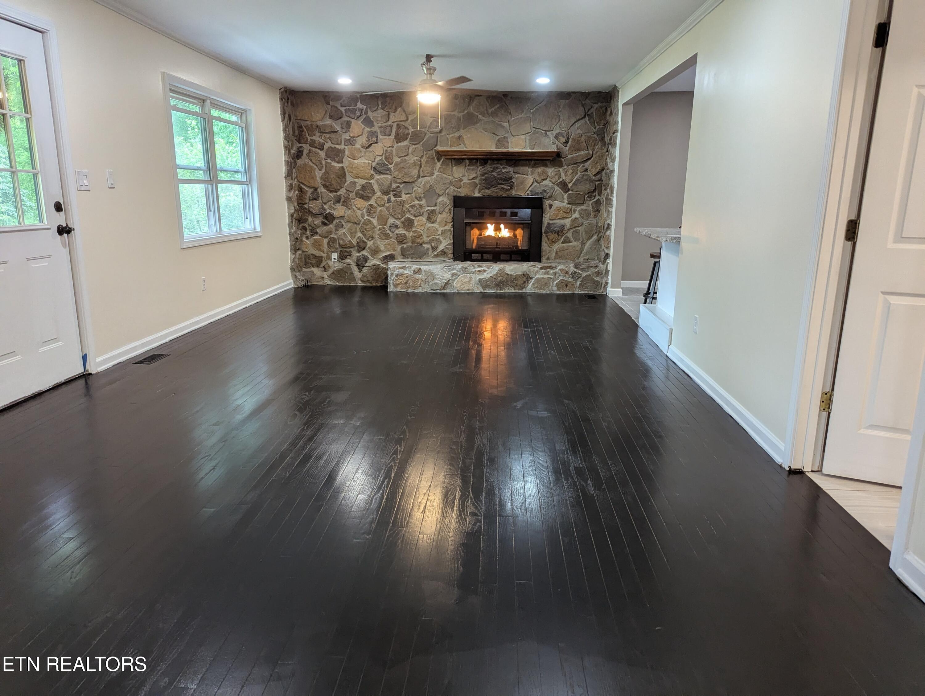 411 Allen Rd