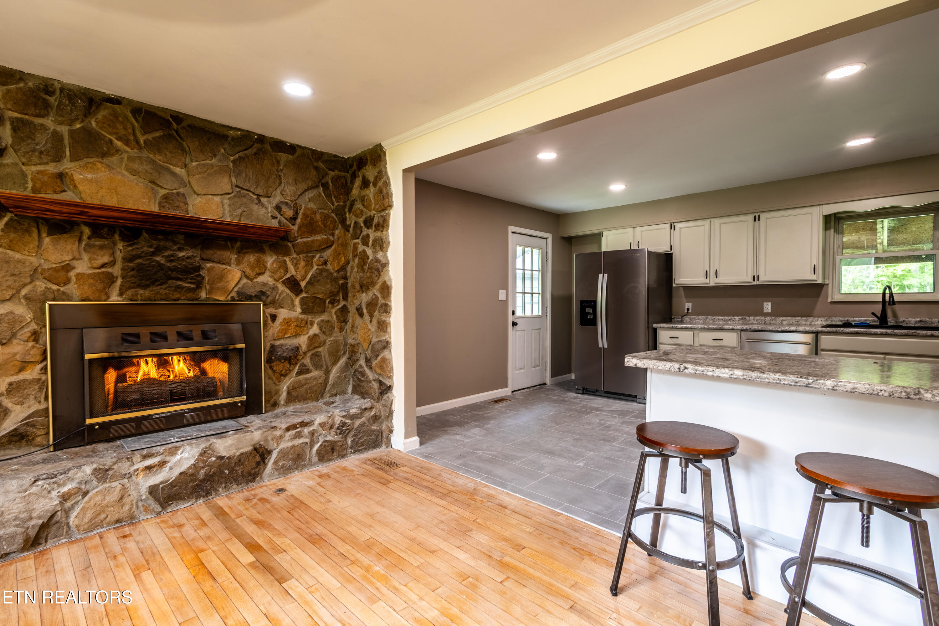 411 Allen Rd