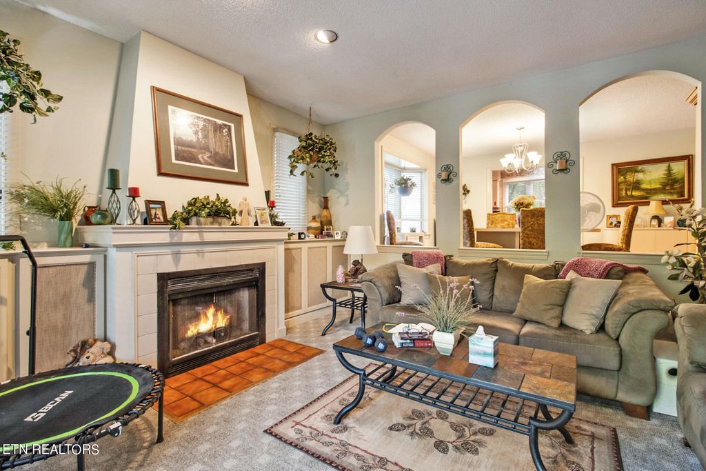 Photo of 3835 Renegade Mountain Pkwy, Crab Orchard, TN 37723 (MLS # 1278885)