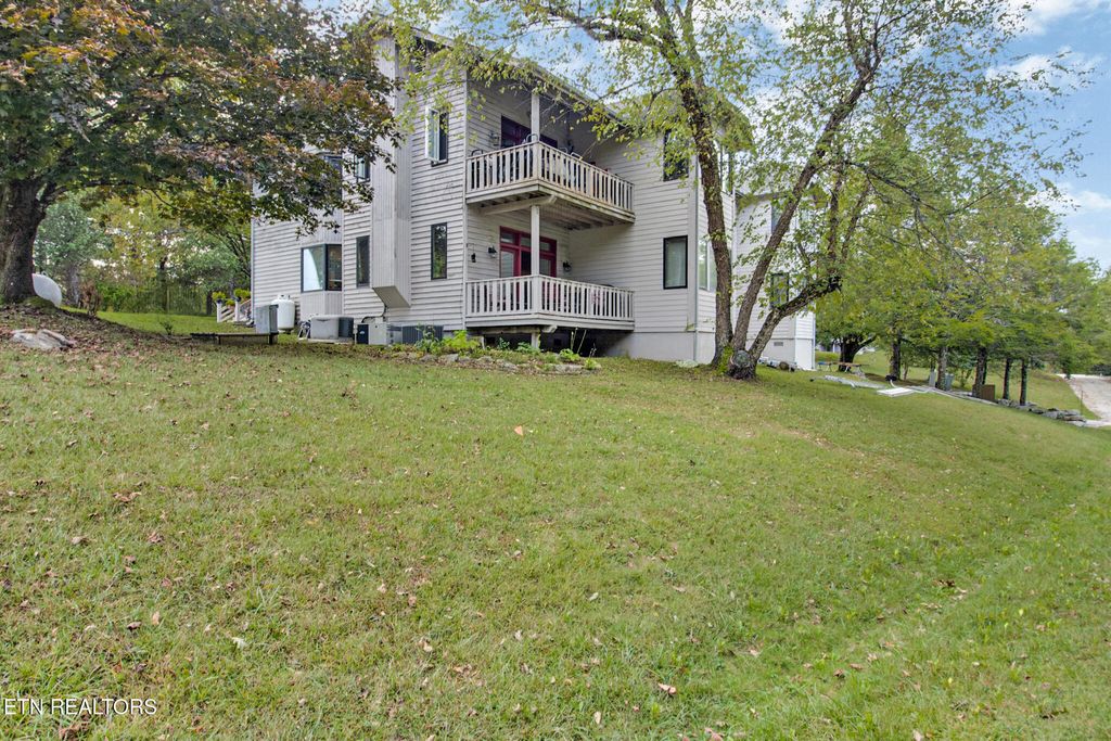 Photo of 3835 Renegade Mountain Pkwy, Crab Orchard, TN 37723 (MLS # 1278885)